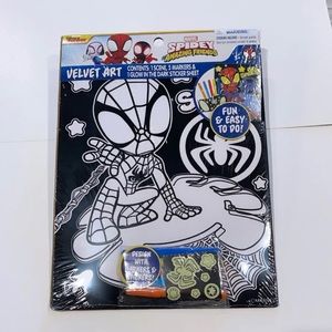 Marvel Spidey velvet art paint & stickers set